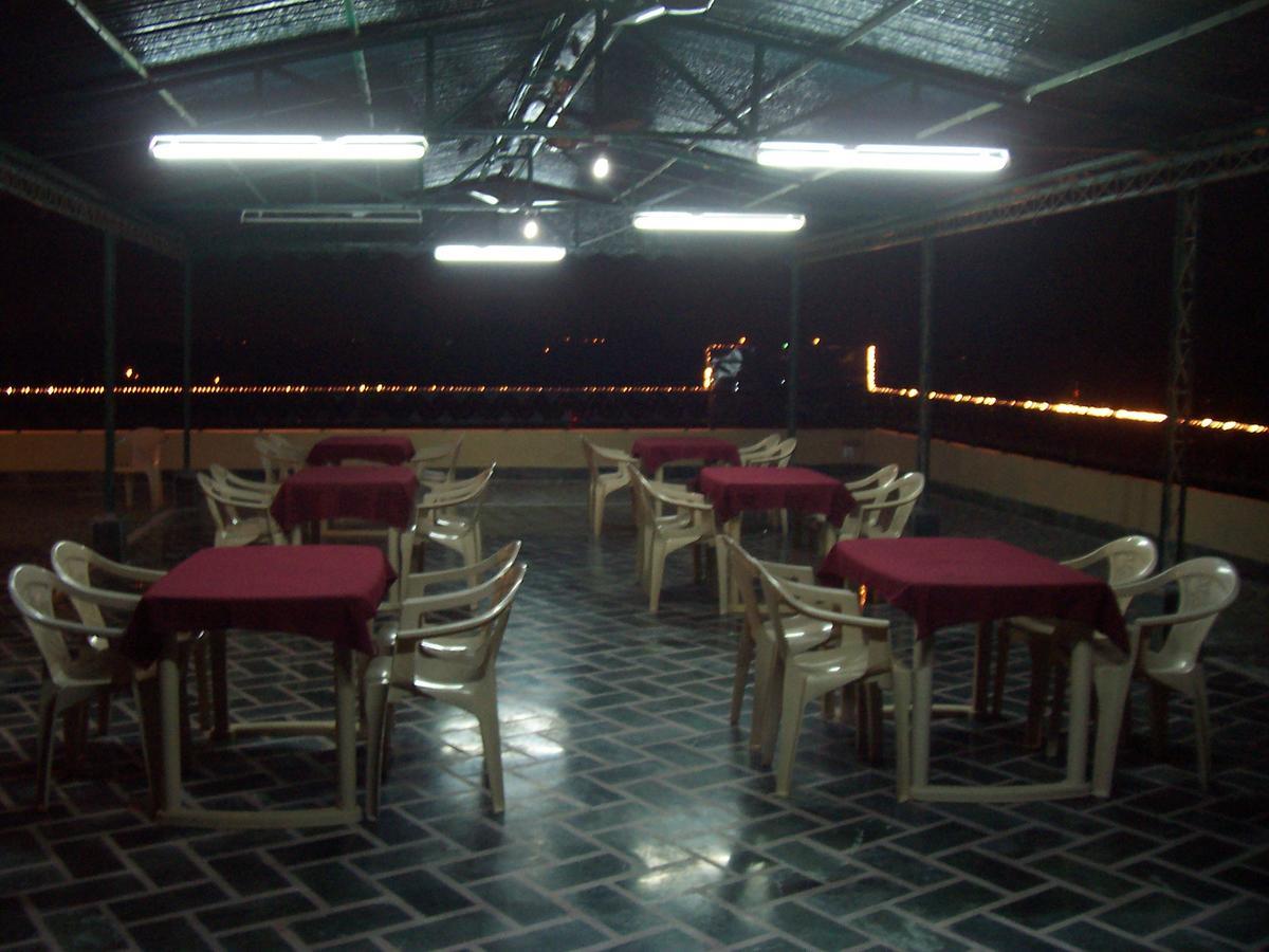 Hotel Taj Plaza, Vip Road, Agra Agra  Exterior photo