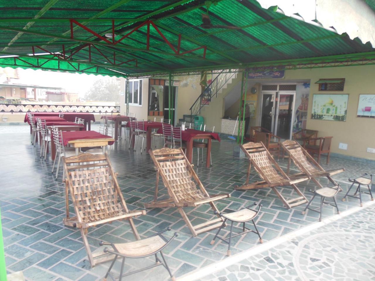 Hotel Taj Plaza, Vip Road, Agra Agra  Exterior photo