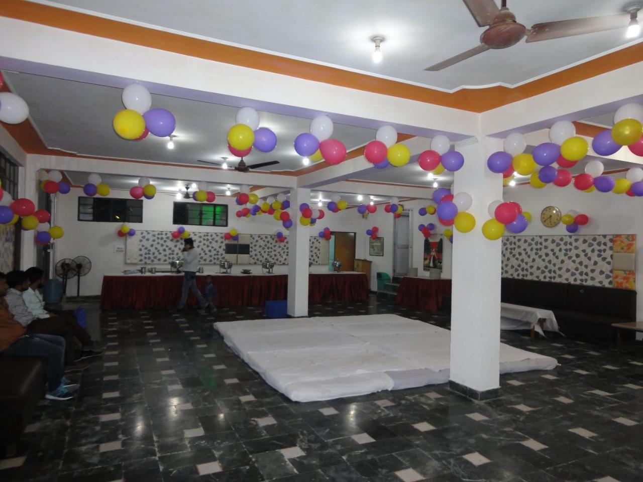 Hotel Taj Plaza, Vip Road, Agra Agra  Exterior photo